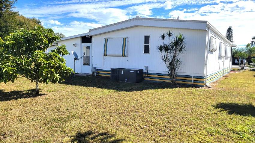 203 Rainbow Lane West a Dundee, FL Mobile or Manufactured Home for Sale